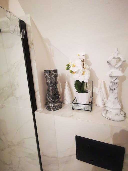 Gombruti14 Boutique Home Bologna Buitenkant foto