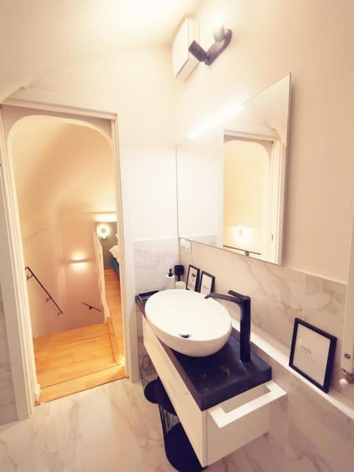Gombruti14 Boutique Home Bologna Buitenkant foto