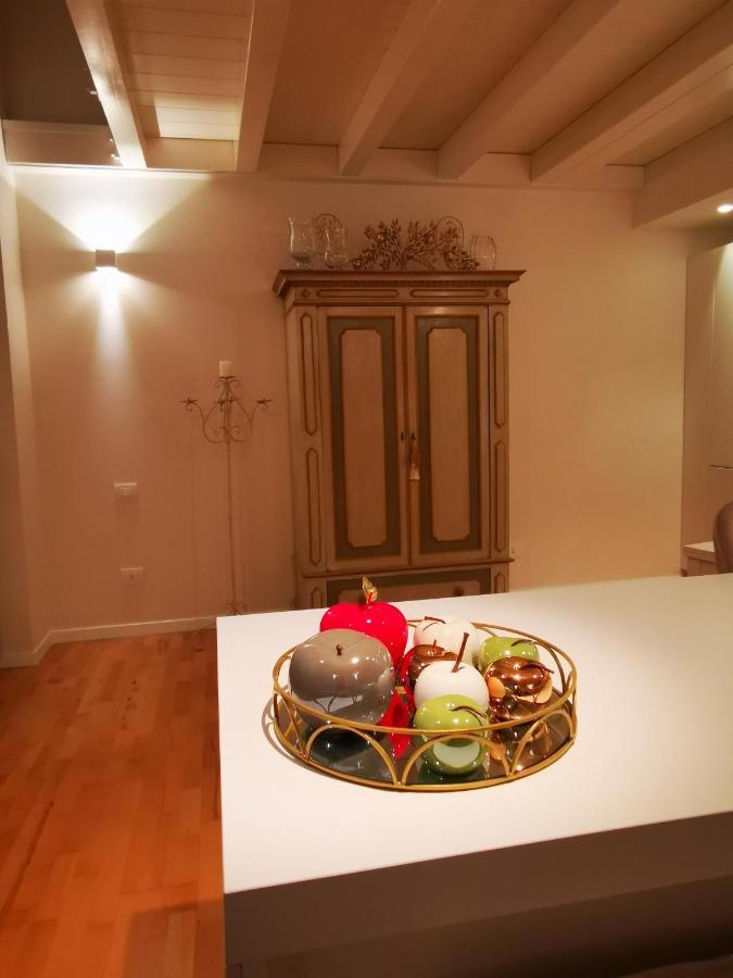 Gombruti14 Boutique Home Bologna Buitenkant foto